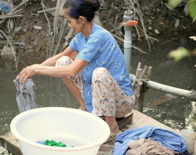 426001_10100373688083059_1907483450_n